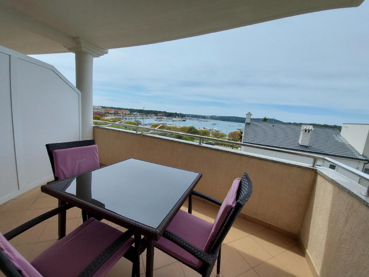 Emma Demarin Apartments Medulin Exterior foto