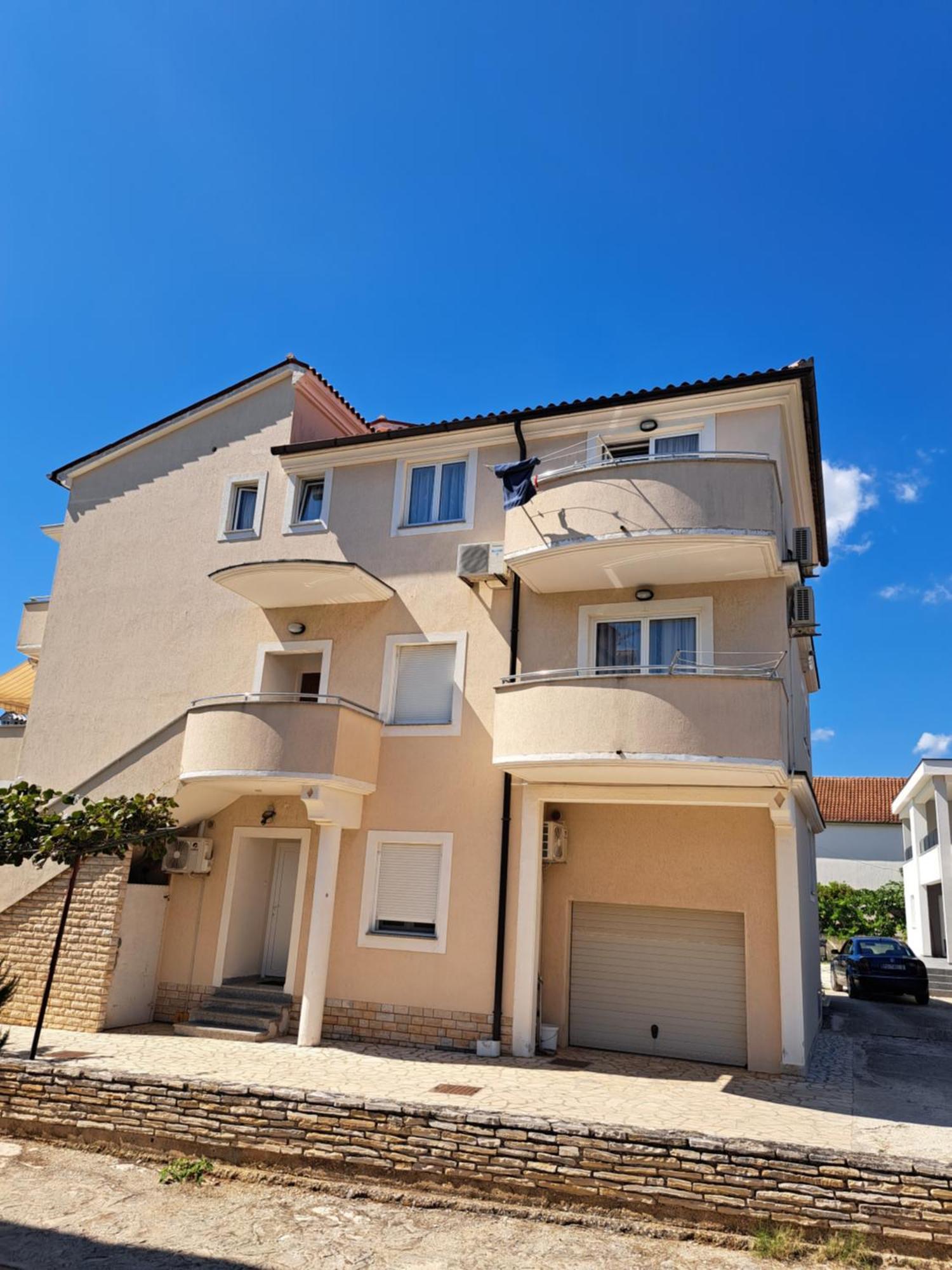 Emma Demarin Apartments Medulin Exterior foto
